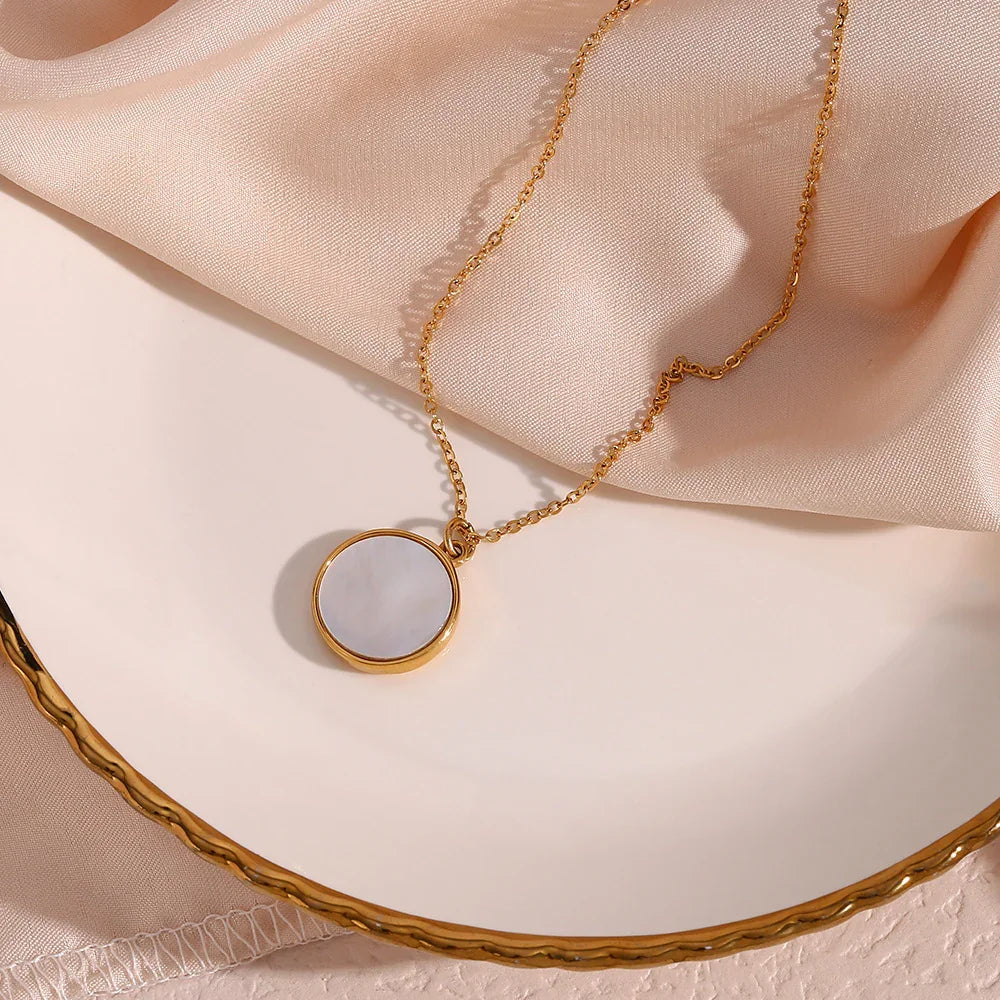 [AuraEcho]Evangeline Lunar Gold Necklace