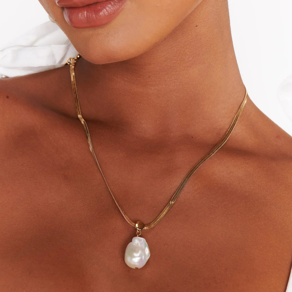 [AuraEcho]Glorietta Herringbone Pearl Necklace