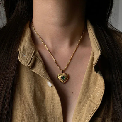 [AuraEcho]Caelus Gold Heart Necklace