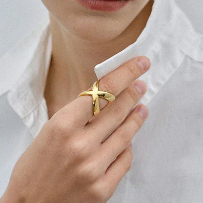 [AuraEcho]Carolyn Gold Cross Ring