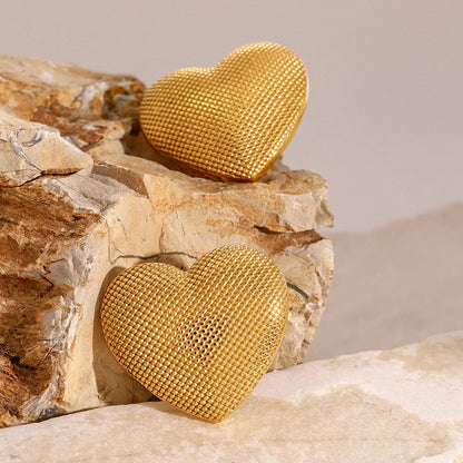 [AuraEcho]Cecelia Textured Heart Earrings