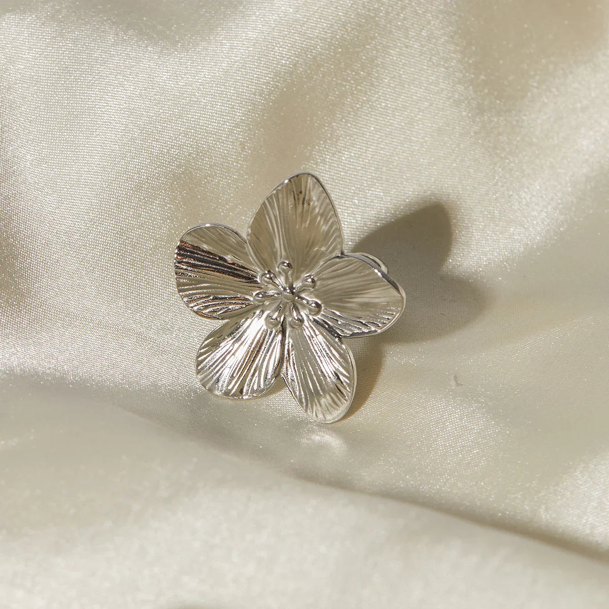 [AuraEcho]Alina Silver Petal Ring