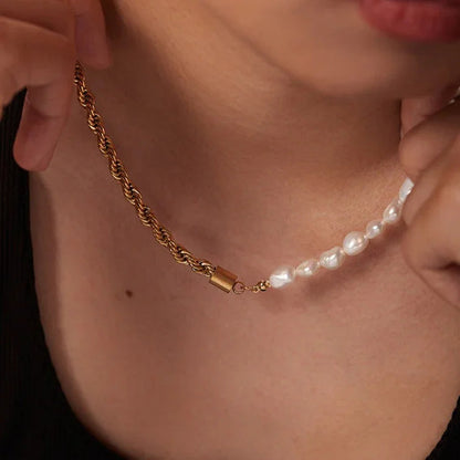 [AuraEcho]Dualia Gold Pearl Necklace