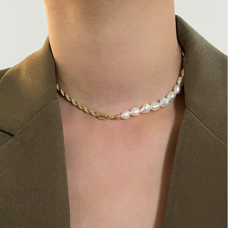 [AuraEcho]Dualia Gold Pearl Necklace