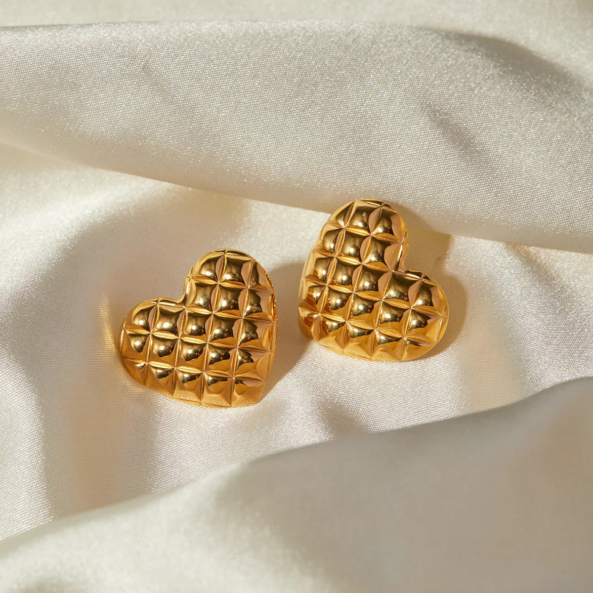 [AuraEcho]Irina Gold Heart Earrings