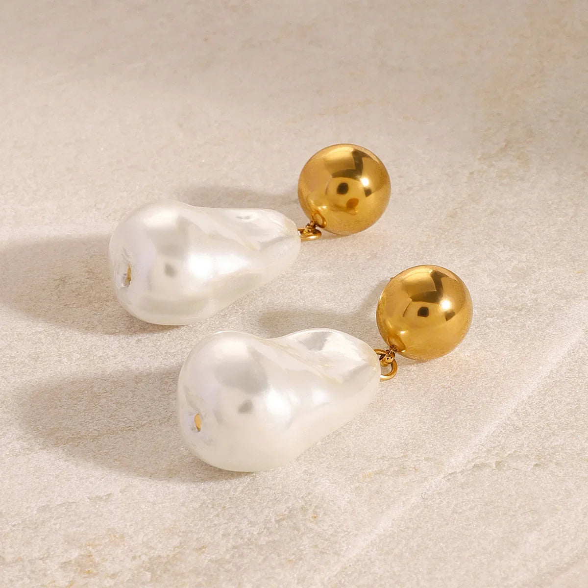 [AuraEcho]Ariana Chunky Pearl Drop Earrings