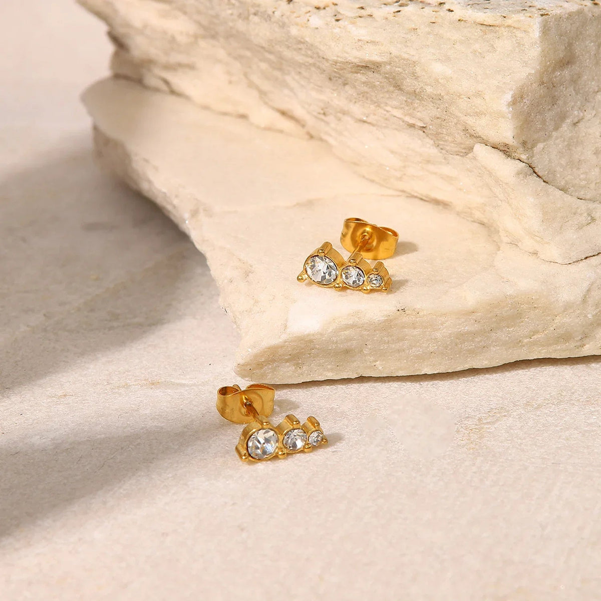 [AuraEcho]Lira Gold Earrings