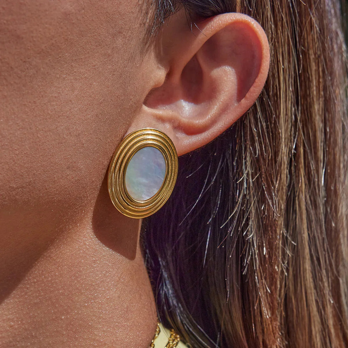 [AuraEcho]Ruthie Gold Enamel Earrings