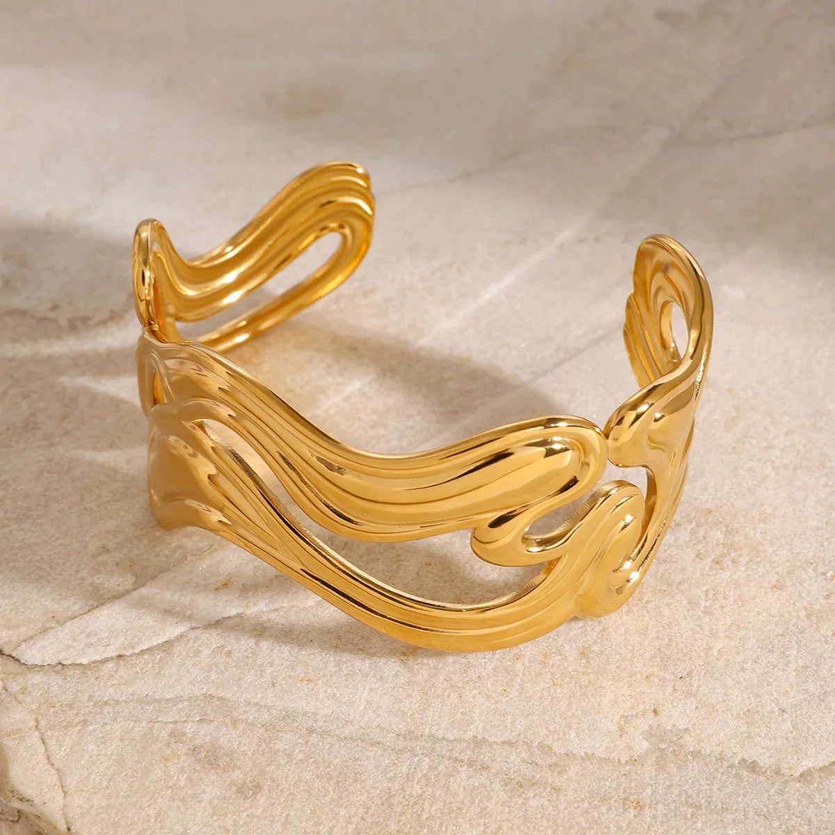 [AuraEcho]Anissa Wavy Gold Bracelet