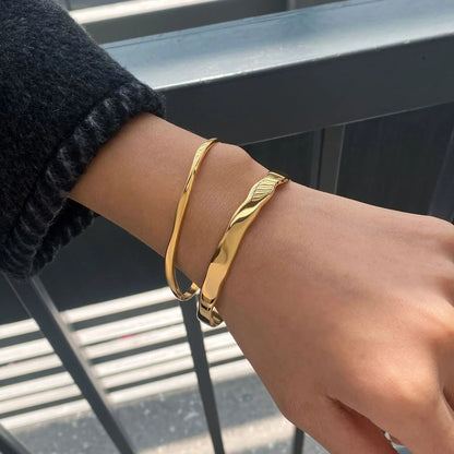 [AuraEcho]Haisley Gold Bangle
