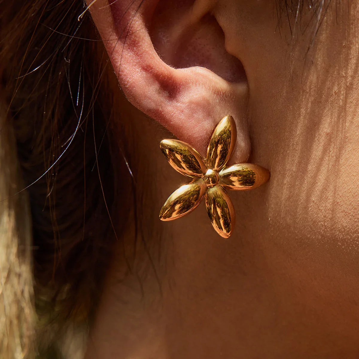 [AuraEcho]Monica Floral Gold Earrings