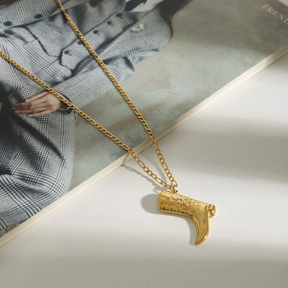 [AuraEcho]Makayla Gold Boot Pendant