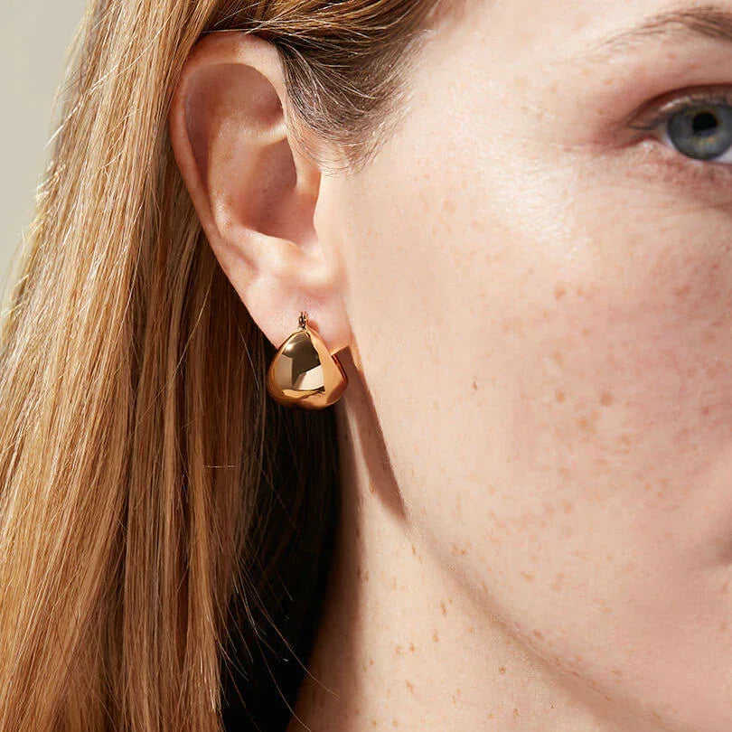 [AuraEcho]Sunna Gold Huggie Earrings