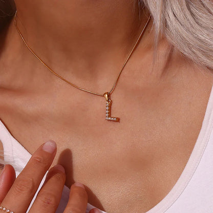 [AuraEcho]Augustine Initial Letter Pearl Necklace
