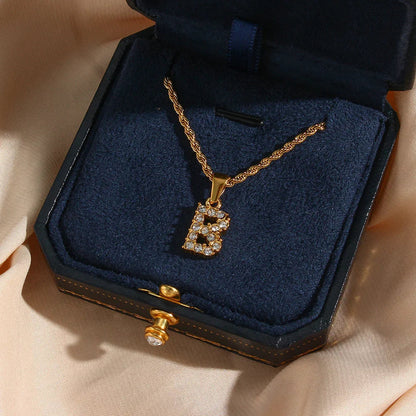 [AuraEcho]Maeve Letter Initial Diamond Necklace