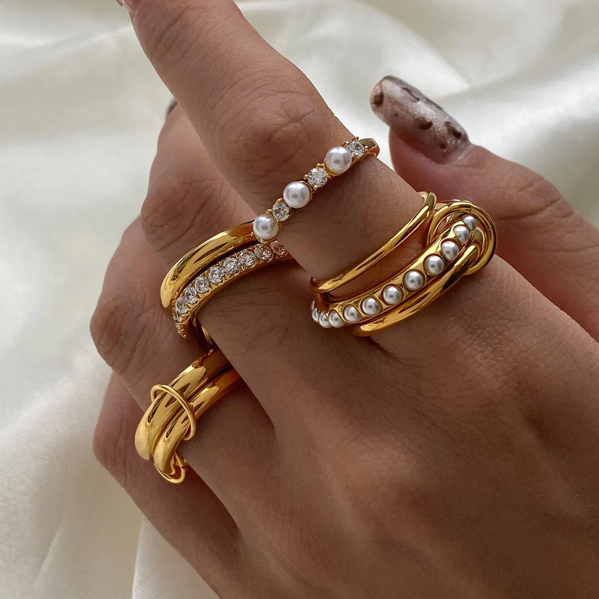 [AuraEcho]Mikayla Stacked Freshwater Pearl Ring