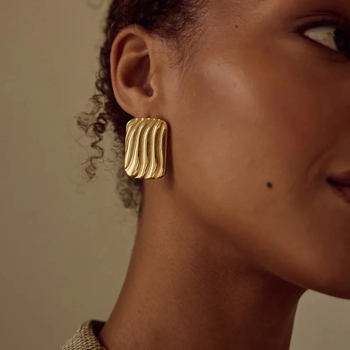 [AuraEcho]Colette Gold Earrings