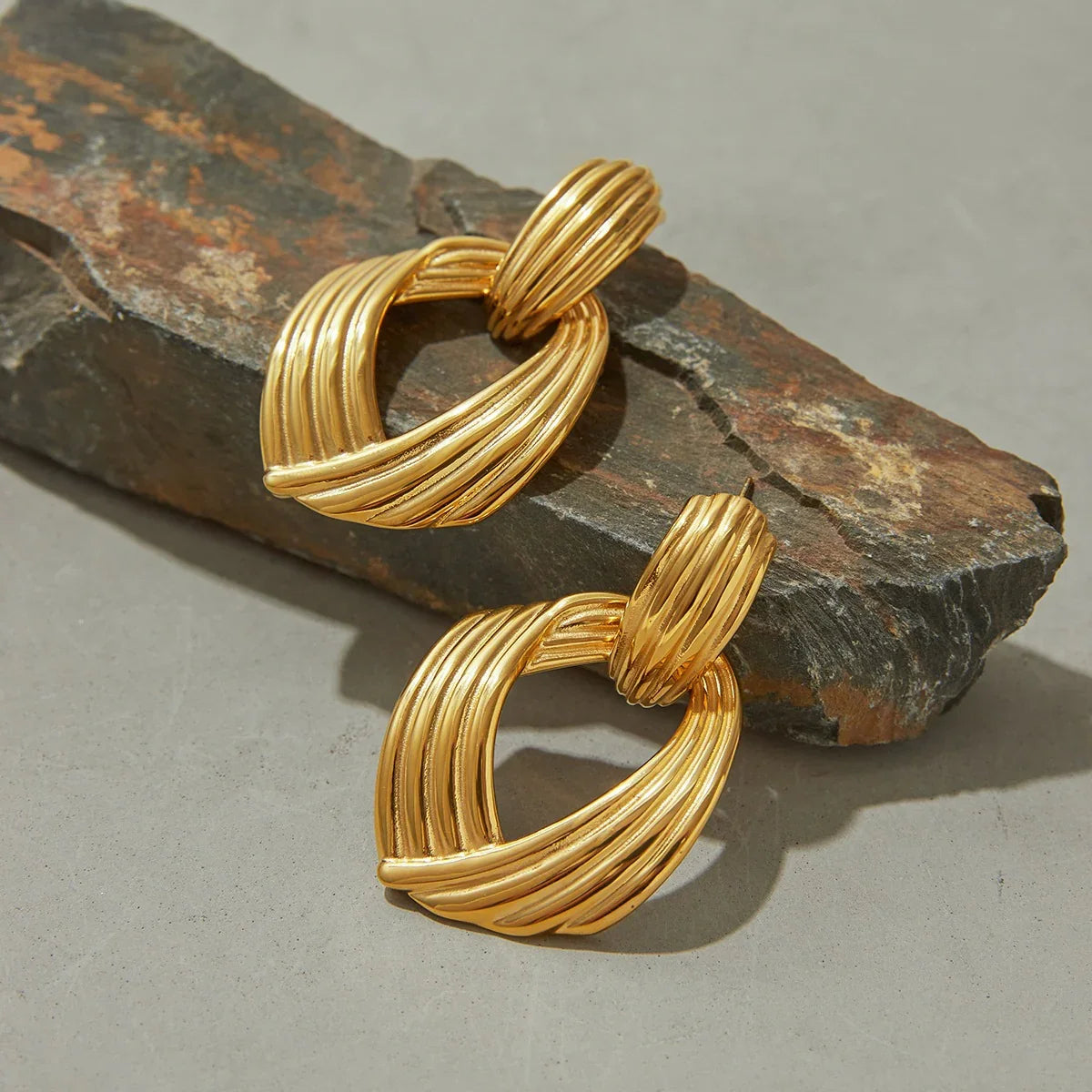[AuraEcho]Selma Gold Knot Earrings