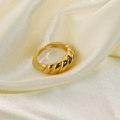 [AuraEcho]Amaia Gold Croissant Ring