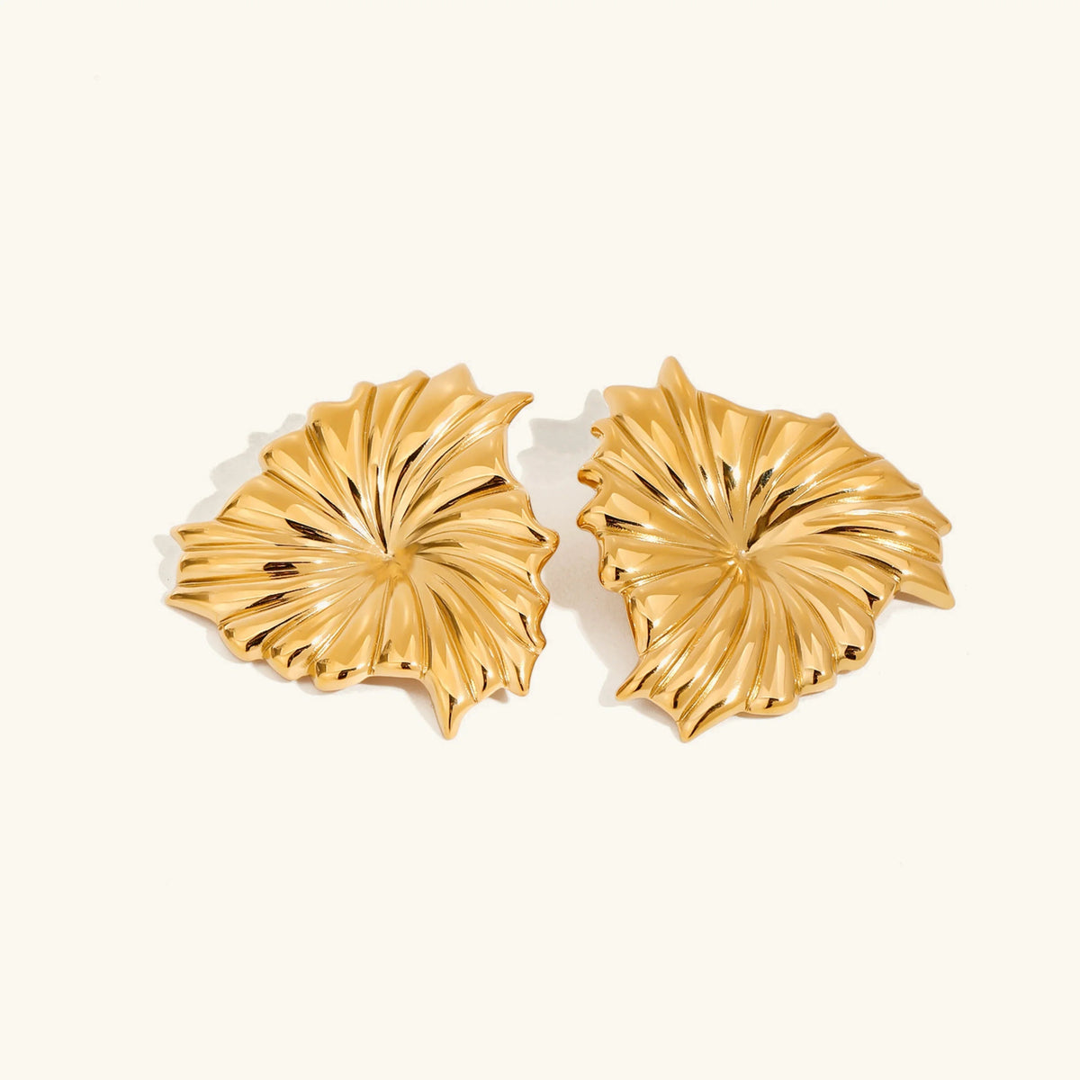 [AuraEcho]Rafaela Sculpted Petal Gold Earrings