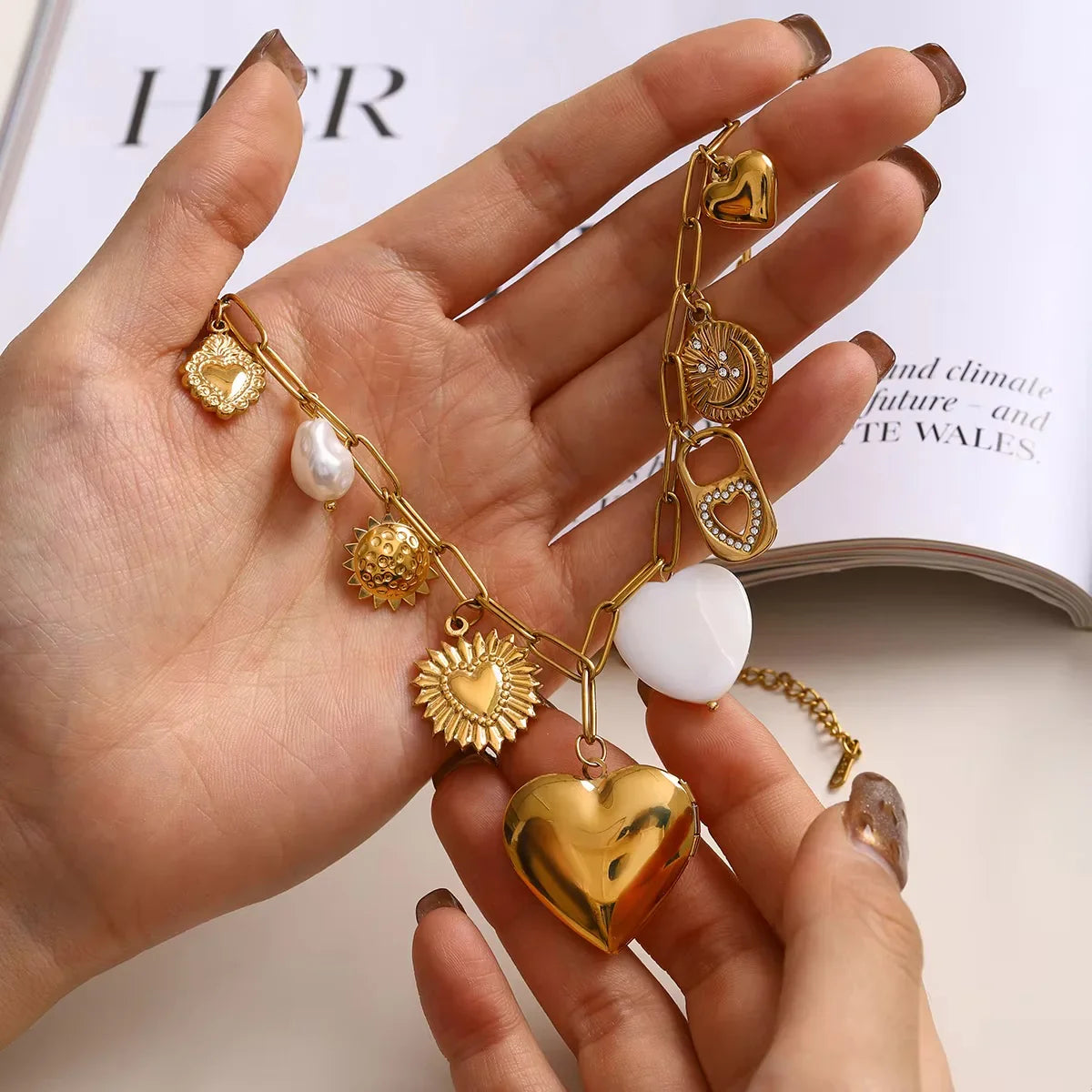 [AuraEcho]Lianne Gold Heart Locket