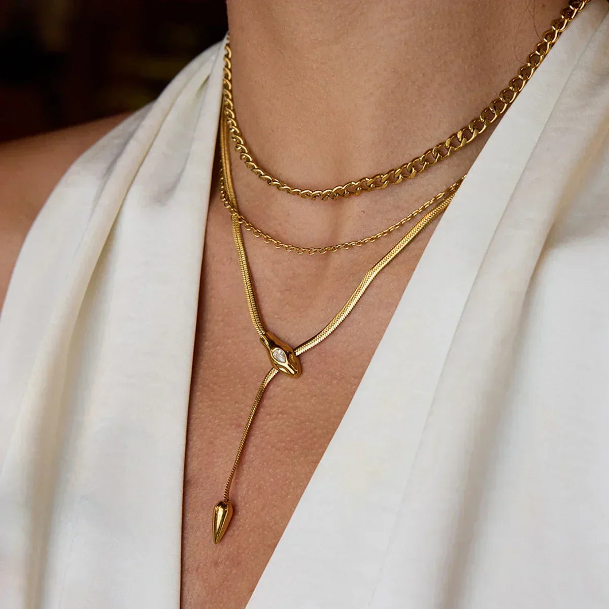 [AuraEcho]Zarelle Gold Serpentine Pendant