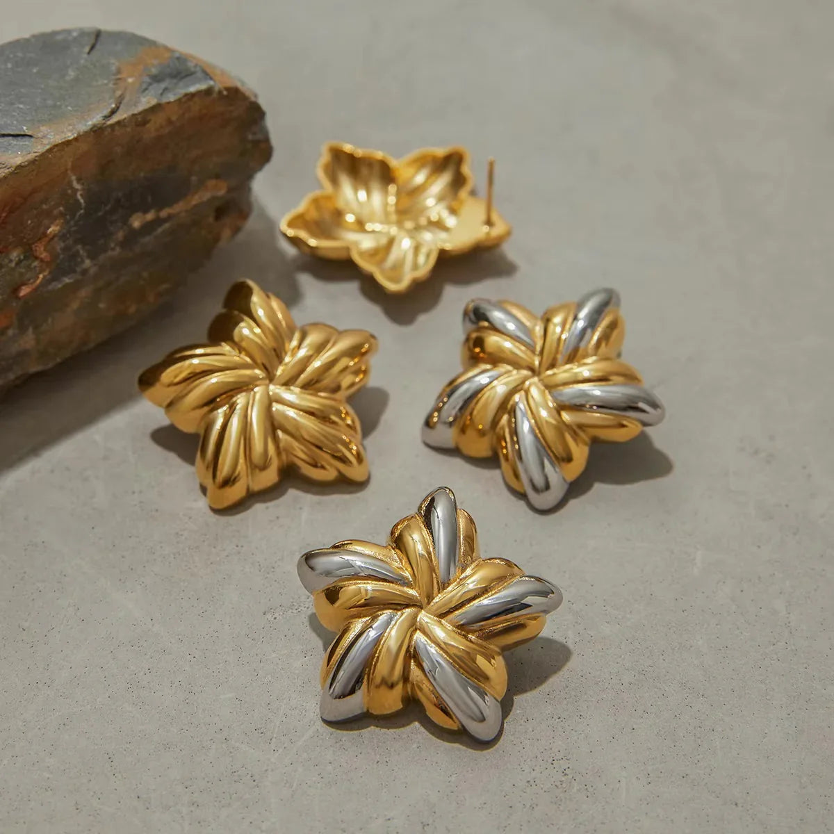 [AuraEcho]Thymes Gold Star Earrings