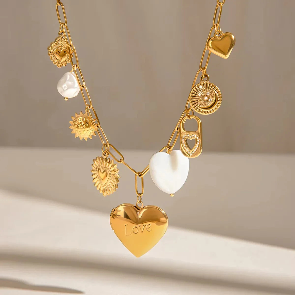 [AuraEcho]Lianne Gold Heart Locket