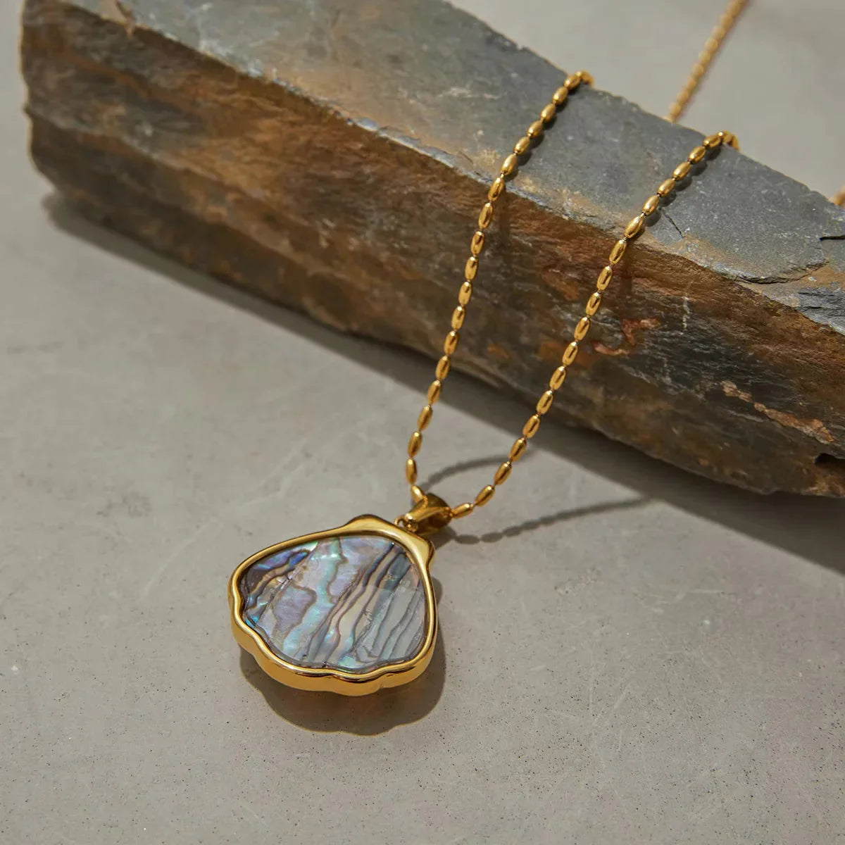 [AuraEcho]Nixie Gold Seashell Pendant