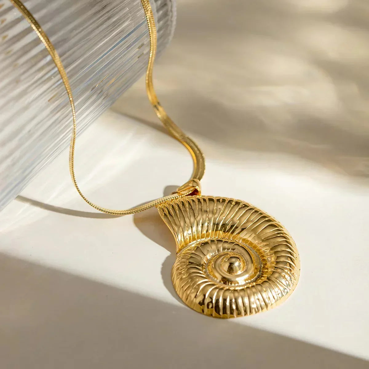 [AuraEcho]Cascadia Nautilus Gold Necklace