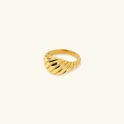 [AuraEcho]Ylenna Gold Croissant Ring