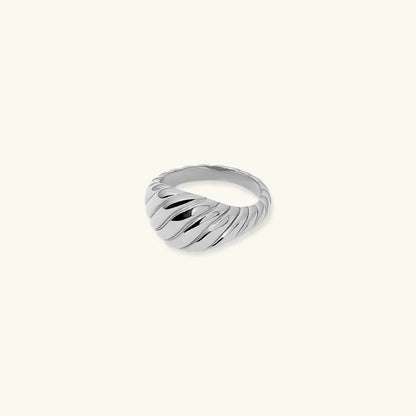 [AuraEcho]Ylenna Gold Croissant Ring