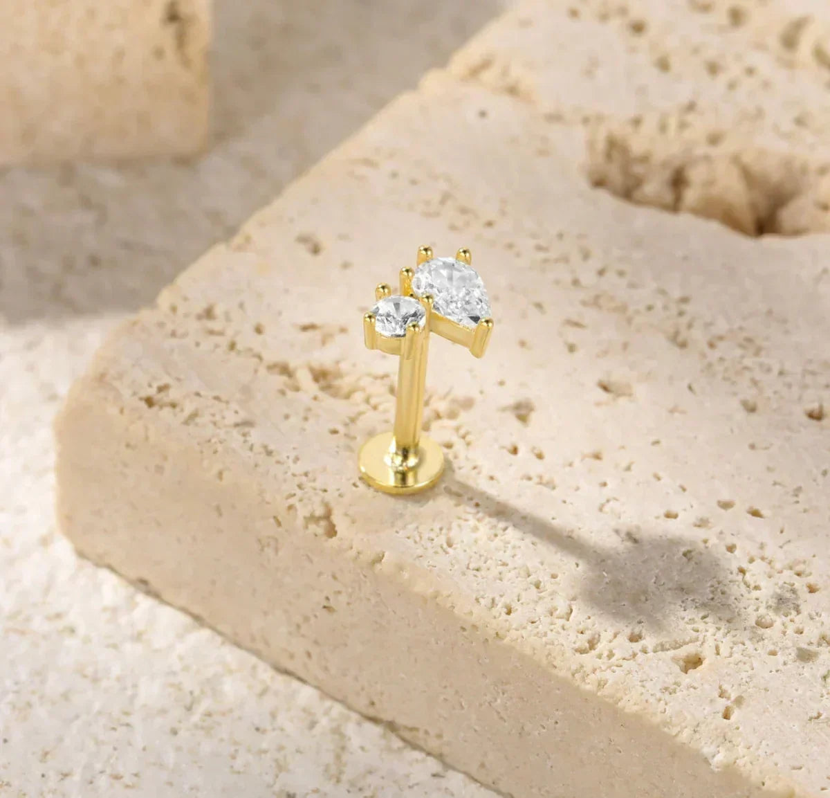 [AuraEcho]Kate Flat Back Diamond Stud