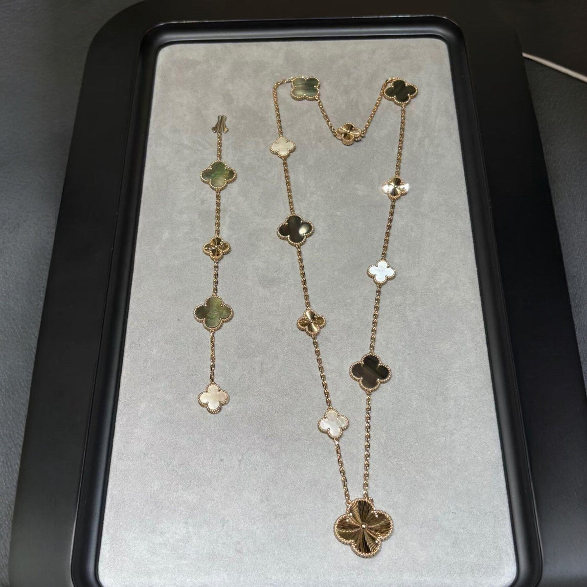[AuraEcho]DETACHABLE CLOVER 15(11+4) FLOWER ROSE GOLD NECKLACE SET